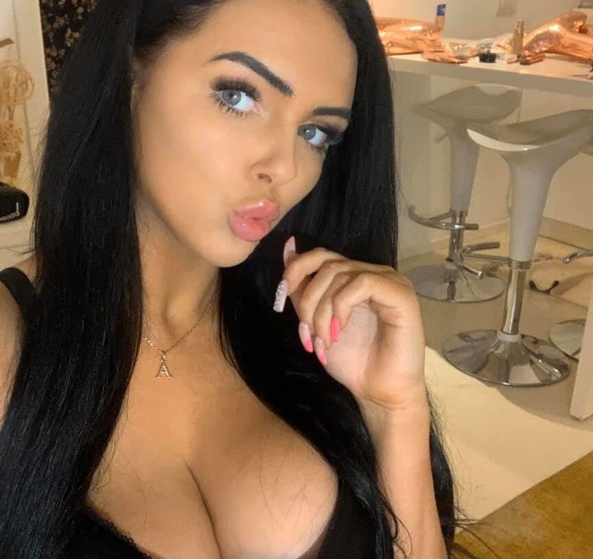 Stupid Chav Sluts- Ashleigh W