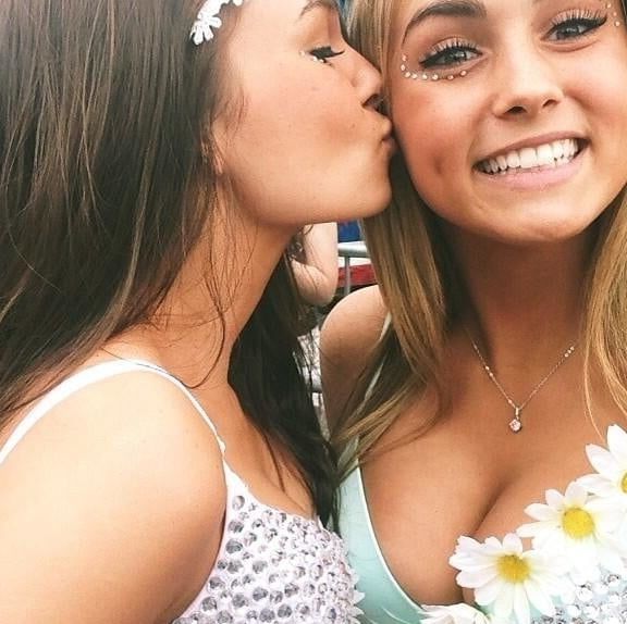nice slut blonde big tits