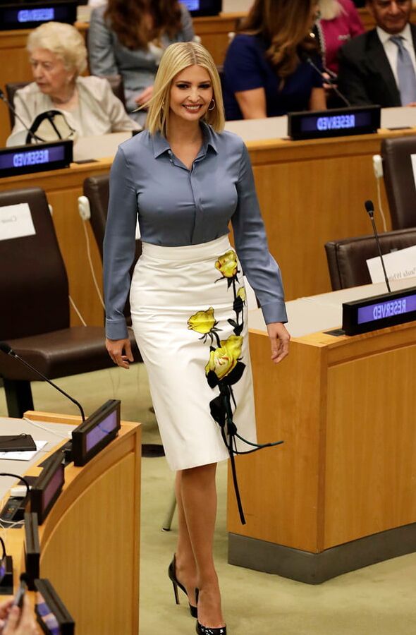 Ivanka Trump captured braless