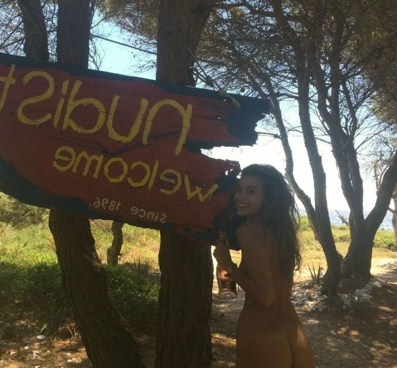 Anna Herrin private vacation pics aug