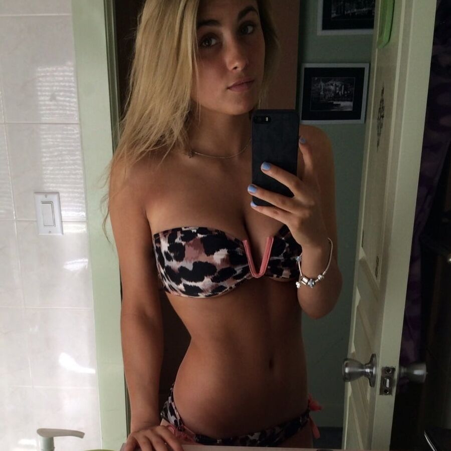 nice slut blonde big tits