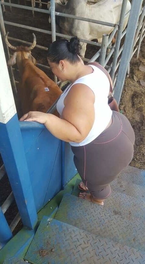 Vanesa madura mega culona