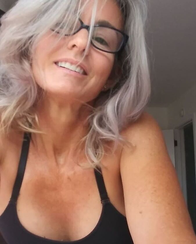 Classy Blond Milf