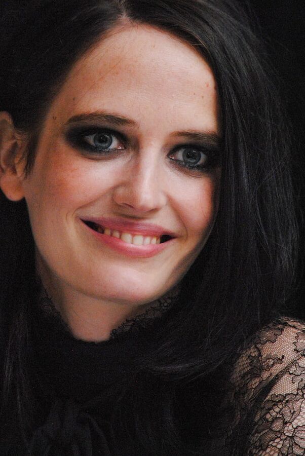 Celebrity Hot - Eva Green