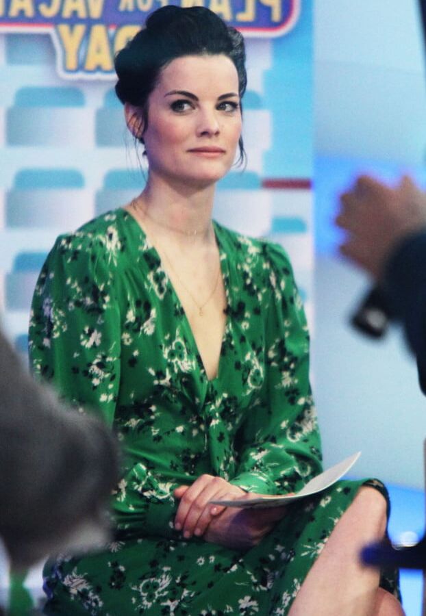 Celebrity Hot - Jaimie Alexander