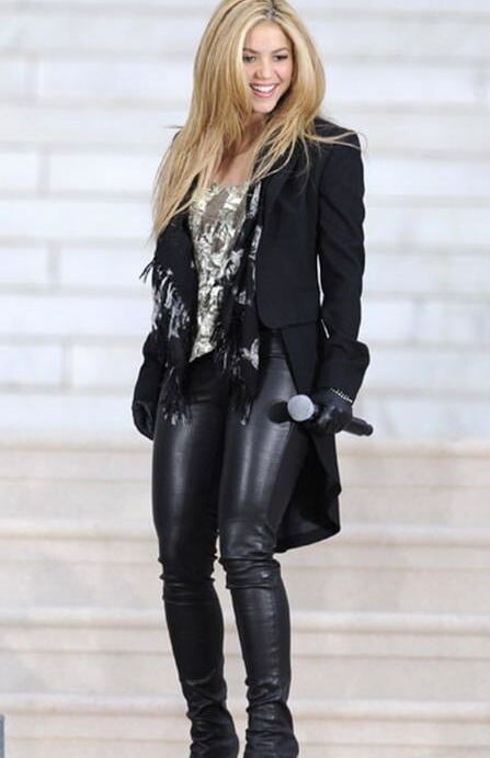 shakira live