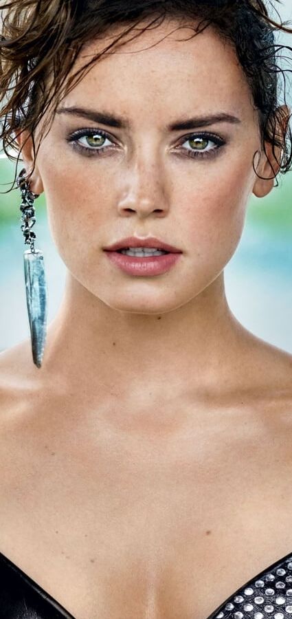 DAISY RIDLEY