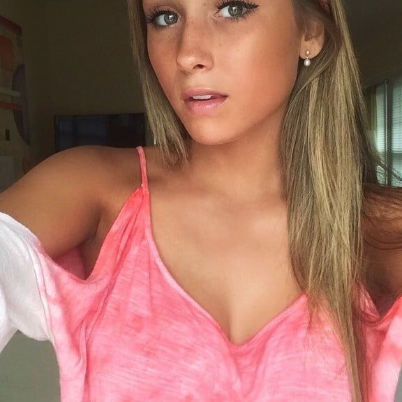 nice slut blonde big tits