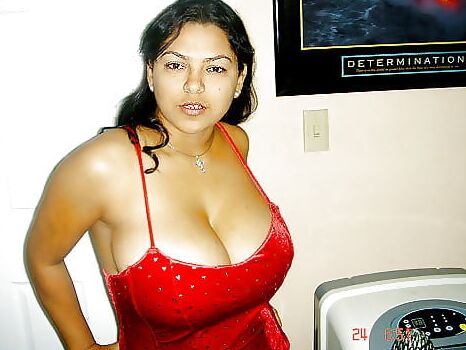 Desi Big Bust Girl