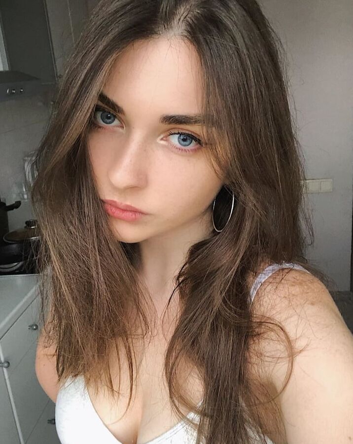 Instagirl