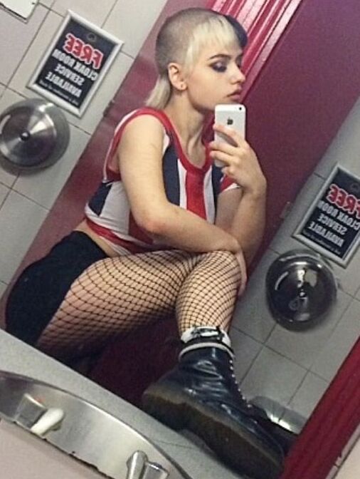 WHITE GIRLS FOR WHITE COCK ONLY