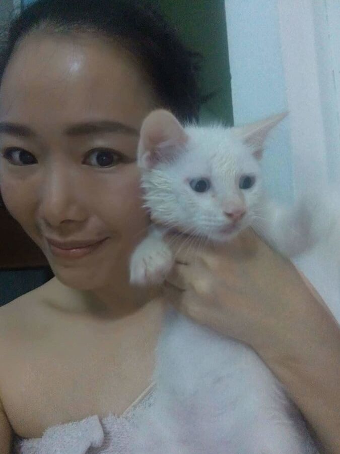 Nude Asian slut