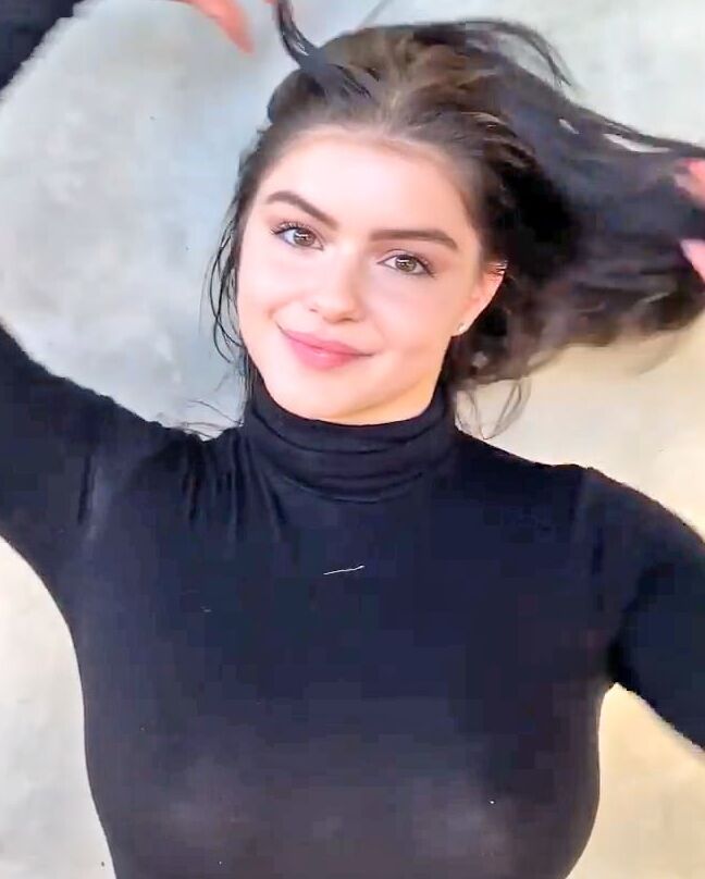 Ariel&;s Awesome Boobs
