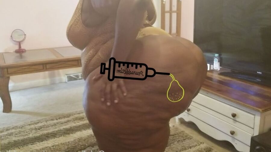 Big Black Pear