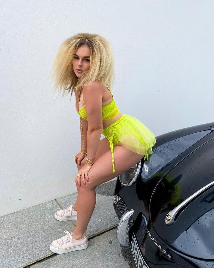 Crimped Hair Beauty Tallia Storm