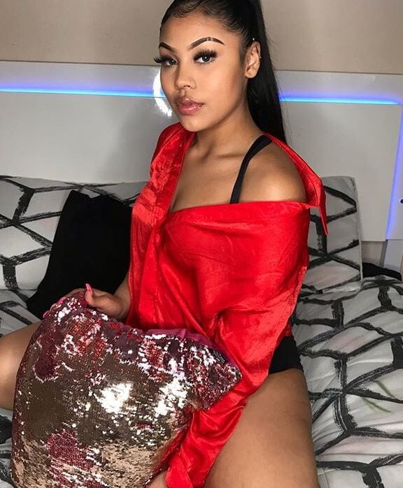 Vicky Flores - Sexy Latina With Big Booty