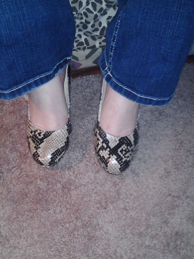 heels and feet wash