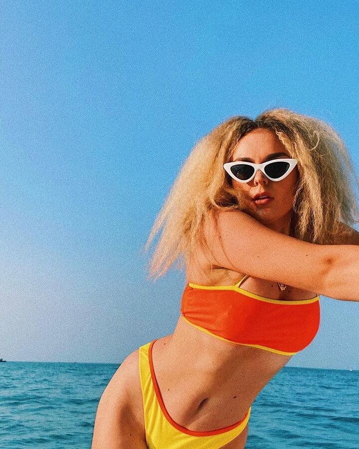 Crimped Hair Beauty Tallia Storm