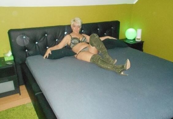 Michele, Belgian mature libertine