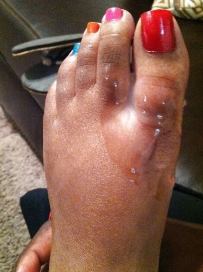 Misshotwife - White Toes Footjob
