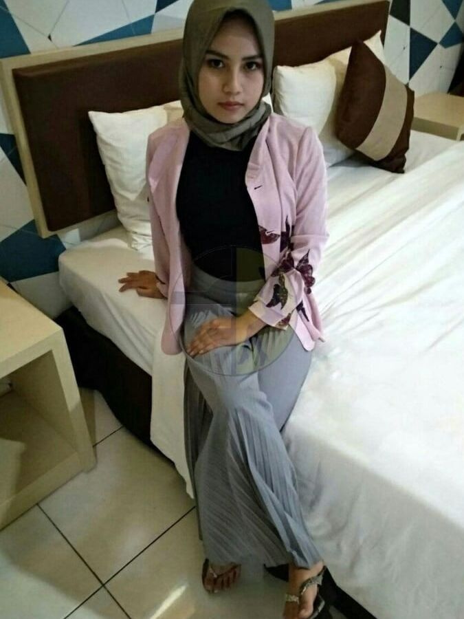 Haslinda : Hot Malay Naked Big Boobs Fuck
