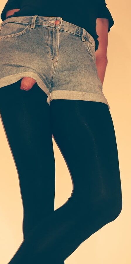Sissy subs (send me to expose u)