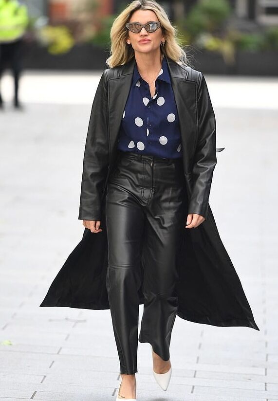 Female Celebrity Boots &amp; Leather - Ashley Roberts