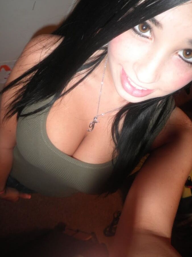Young woman w big round boobs