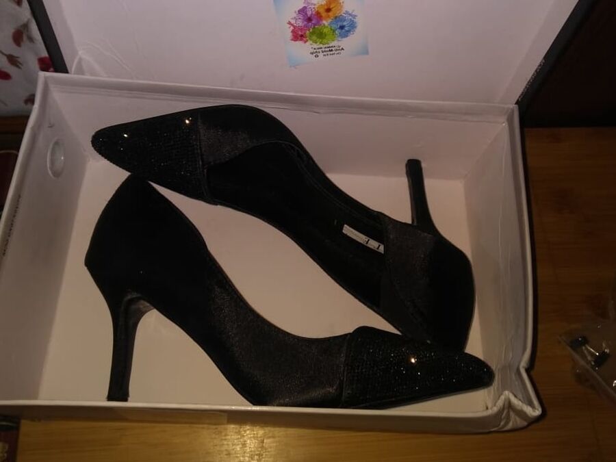 MY WIFE&;S SEXY HEELS