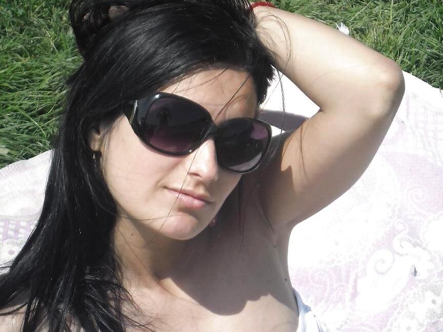 sexy woman-nice tits