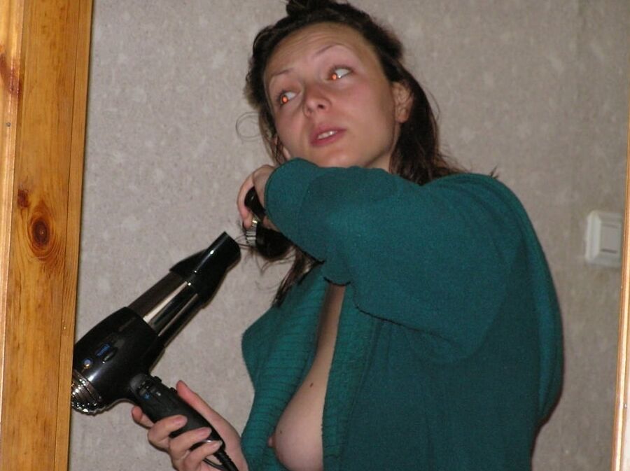 Braless Downblouse Voyeur