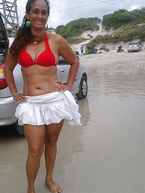 Coroa safada gostosa adora porra nos oculos