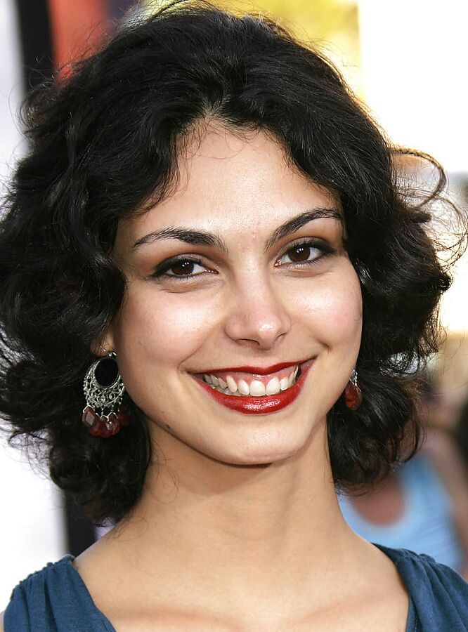 Morena Baccarin Sexy Pics