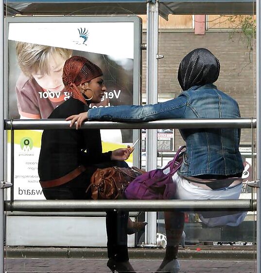 Hijab et string!!!oooops!!!