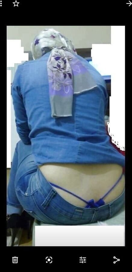Hijab et string!!!oooops!!!