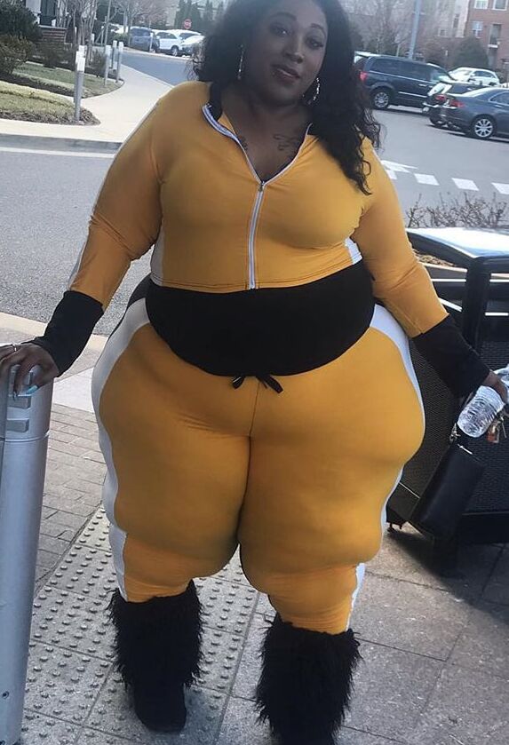 Thick Spanish booties