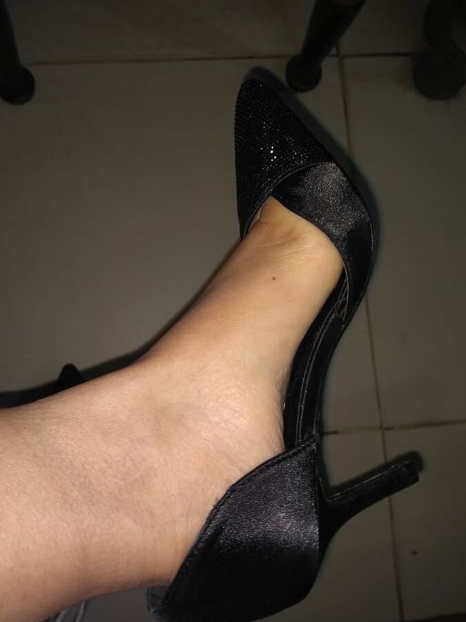 MY WIFE&;S SEXY HEELS