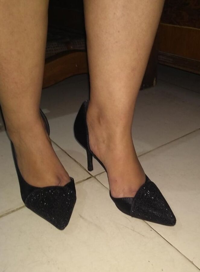 MY WIFE&;S SEXY HEELS