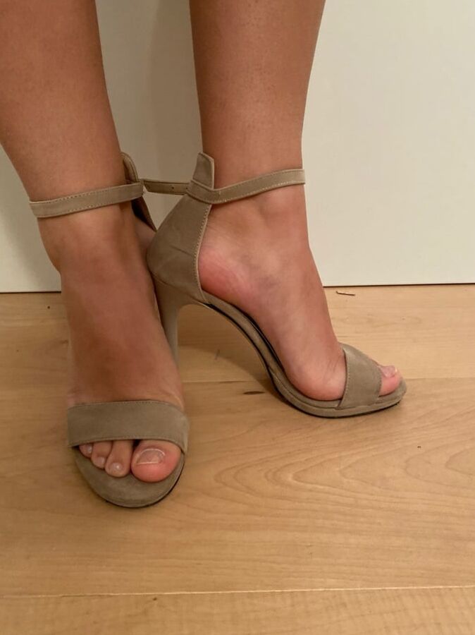Fuck and cum on girlfriend Heels