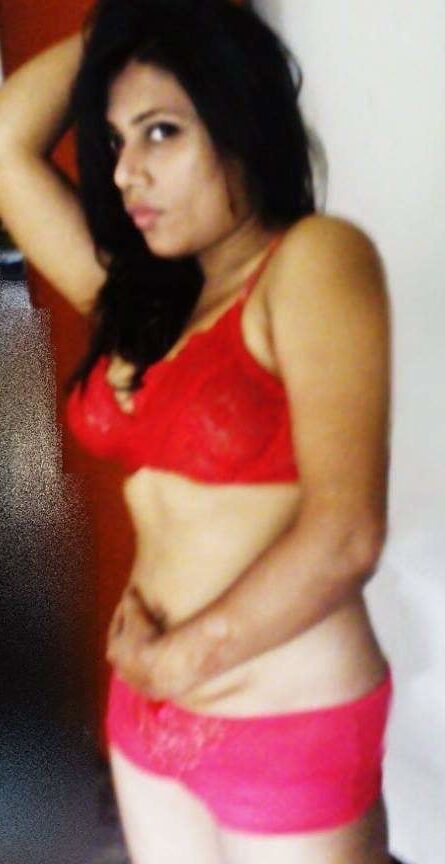 Desi Hot model pic