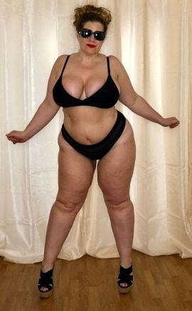 THICK MATURES V.