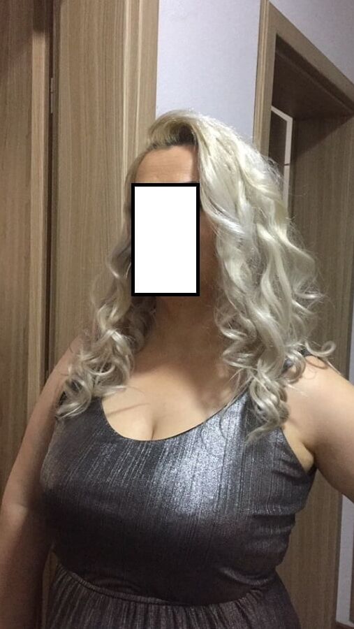 Friends sexy blonde wife