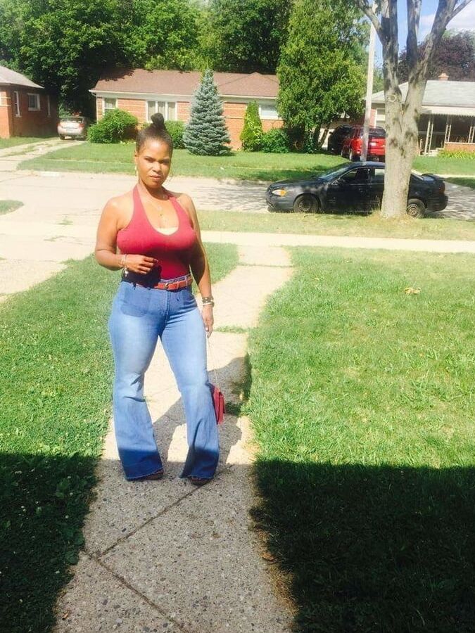 Huge Boob Amateurs