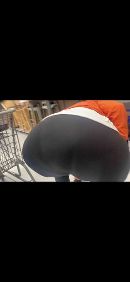 Mega Booty Gilfs