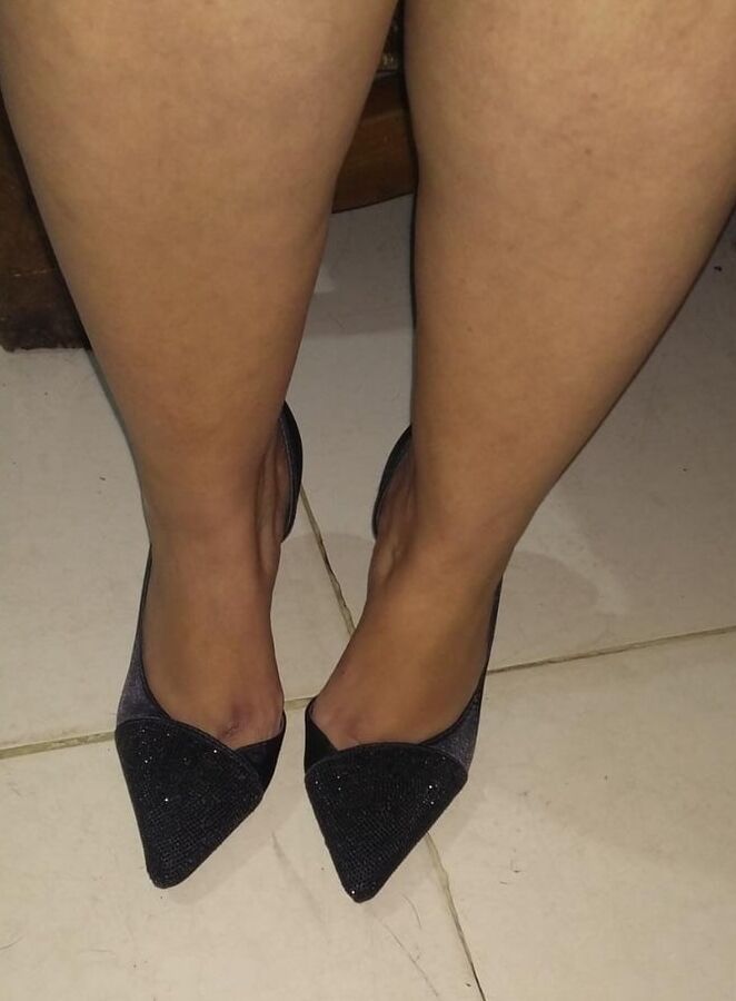 MY WIFE&;S SEXY HEELS
