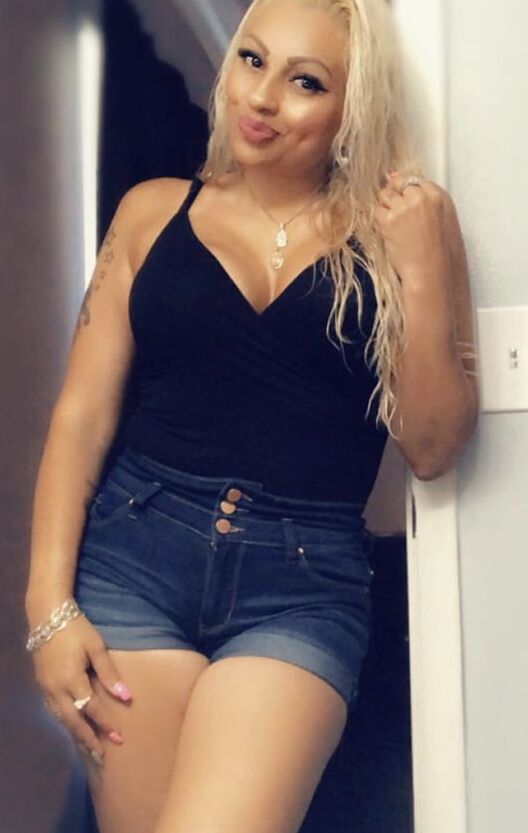 Big Tits Blonde MILF Bartender