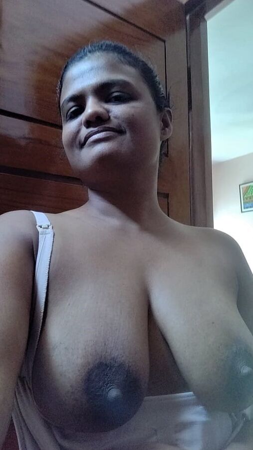 Wifey&;s Tits Out