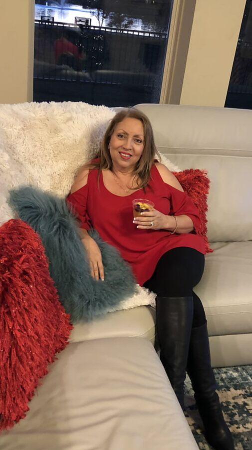 COLD SHOULDER TOPS ON MATURE WOMEN