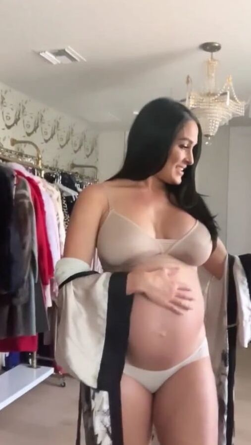 Nikki Bella