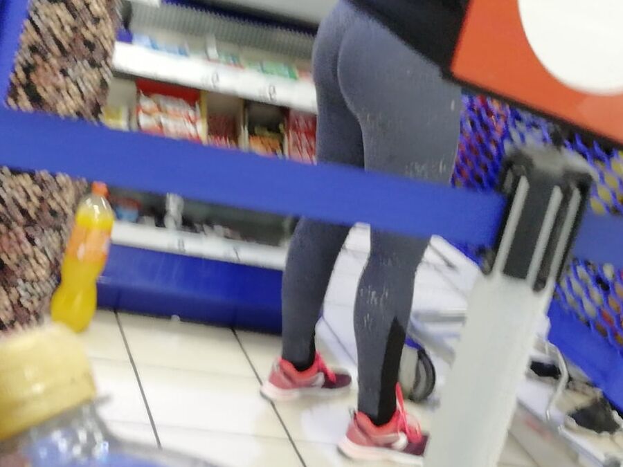 Big Ass caught supermarket